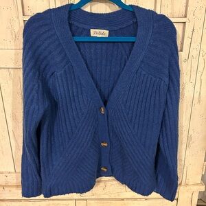 Listicle cardigan
